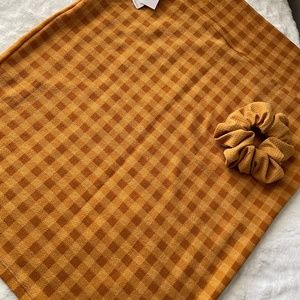 LuLaRoe XL cassie NWT Fall plaid colors and free coordinating scrunchie